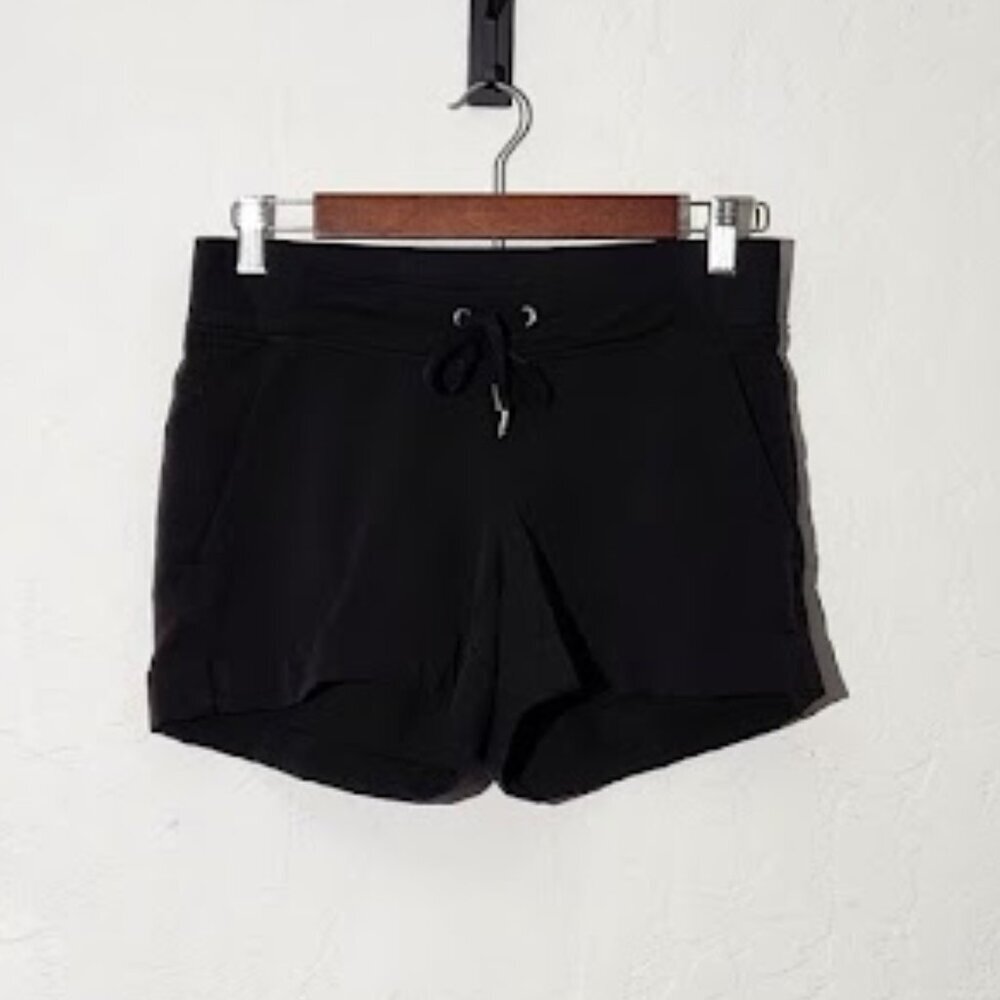 Athleta Women's Black Activewear Shorts in size 2